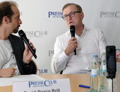 FC Bayern-Manager Jan-Christian Dreesen (rechts) und stellvertretender Vorsitzender David-Pierce Brill.