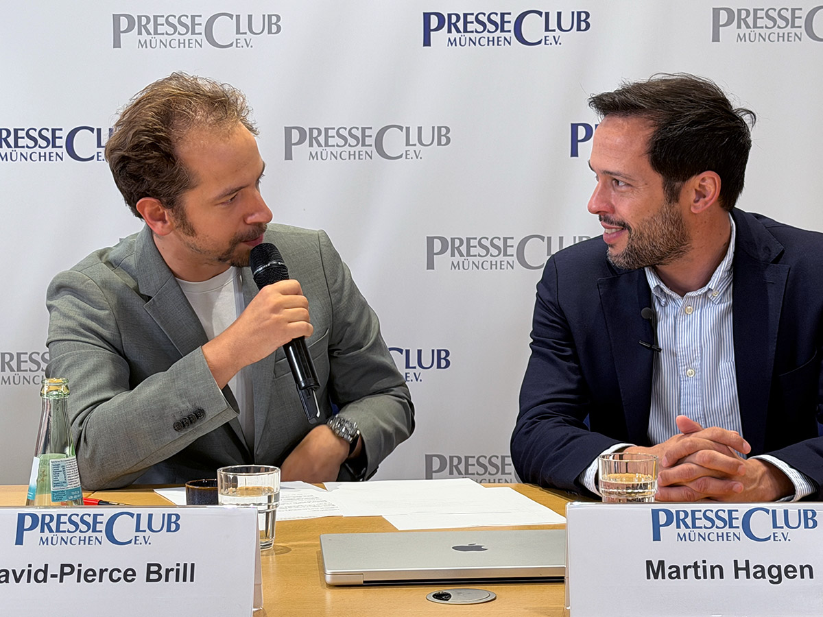  Der FDP-Generalsekretär Martin Hagen im Gespräch mit PresseClub-Vize David Brill